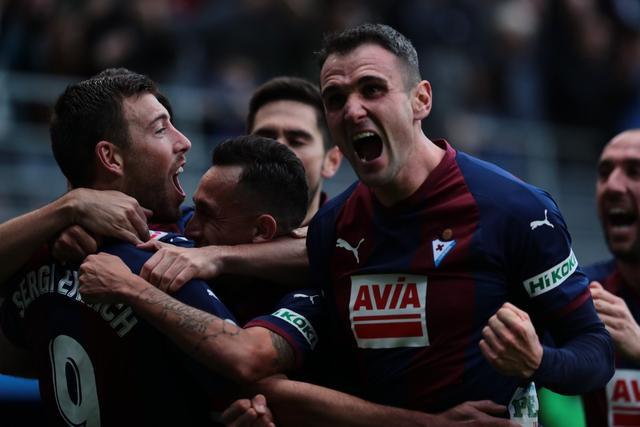 九州娱乐-埃瓦尔主场不敌瓦伦西亚，遗憾失利的简单介绍