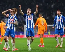 关于西班牙人客场惊险取胜，反超对手升至前列的信息